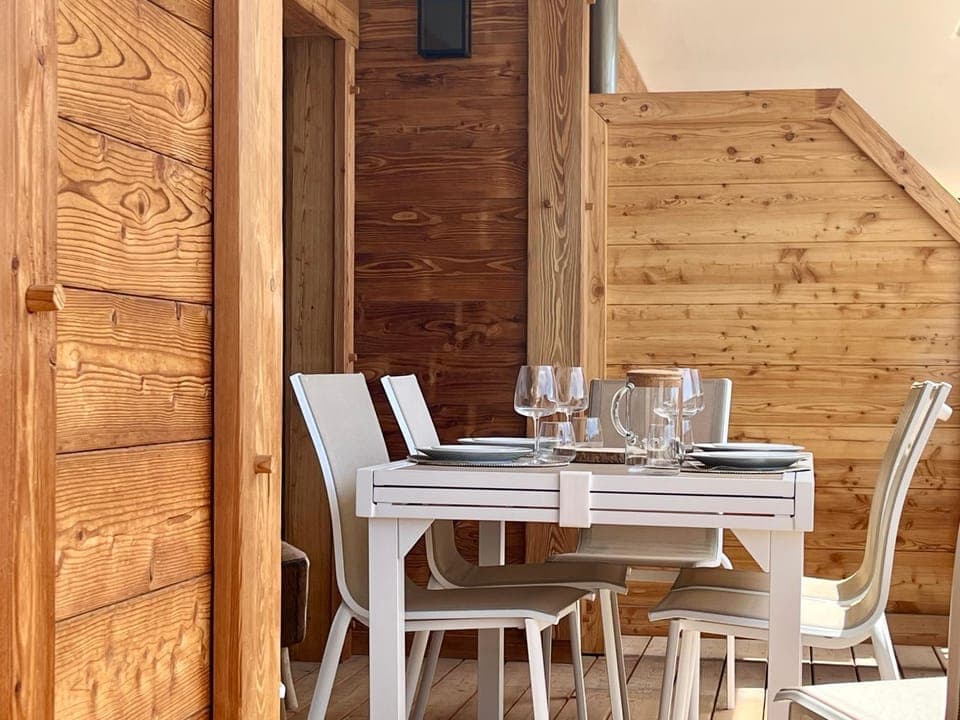 Balcony/Terrace, Dining area