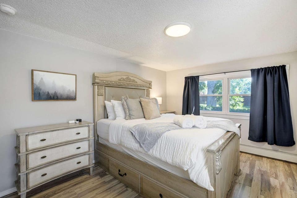 Vermijo Cottage Cozy Retreat Near OCC & Downtown Apartment in Old Colorado City