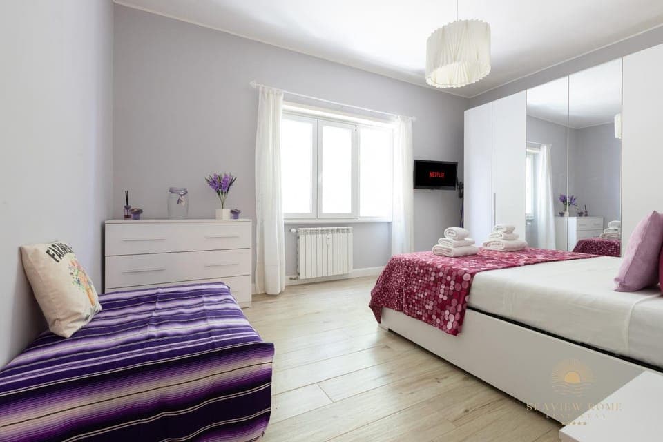 Bed, TV and multimedia, Photo of the whole room, Bedroom, internet