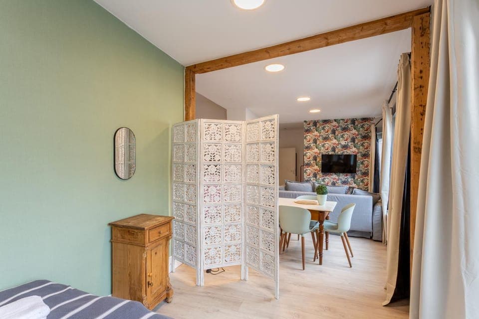 Dining area, Bedroom