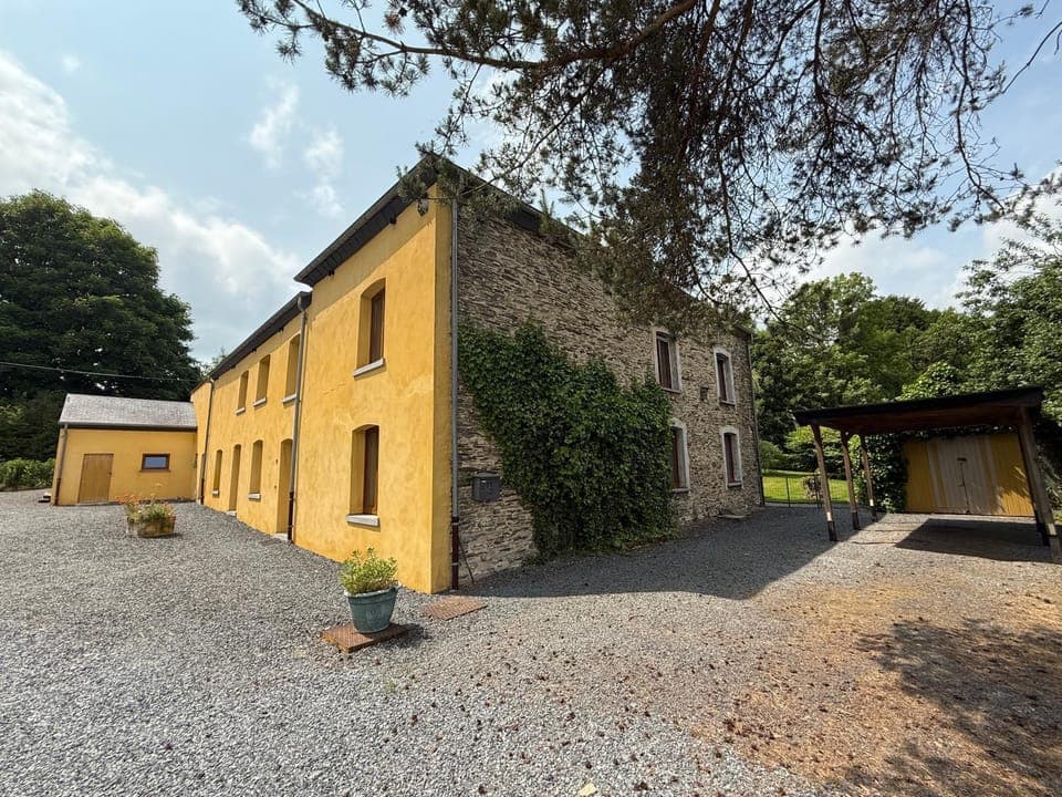 Property building, Parking