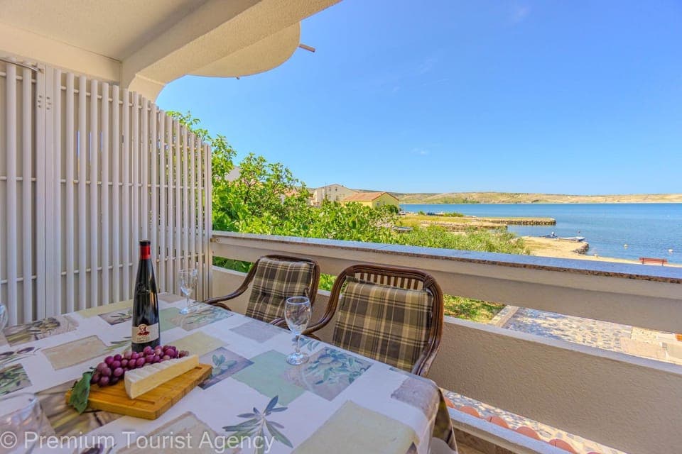 View (from property/room), Balcony/Terrace, Mountain view, Sea view