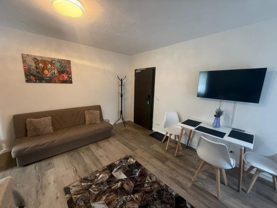 Living room, Photo of the whole room