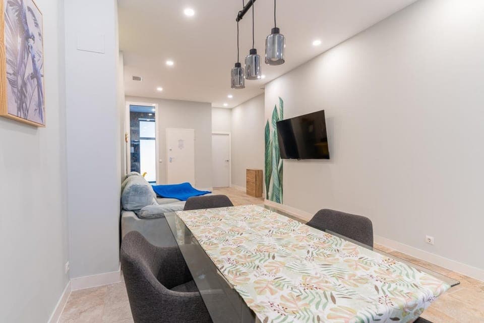 Amazing big house Calixto Delight by Invalencia Apartment in Valencia