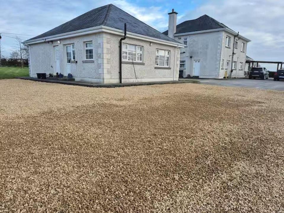 Property building, Parking