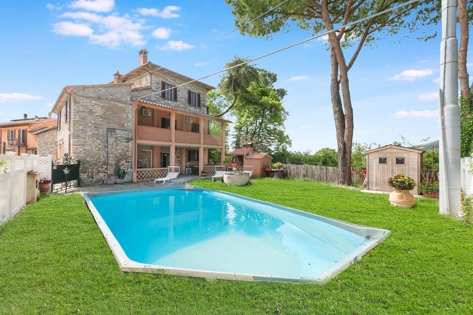 Property building, Swimming pool