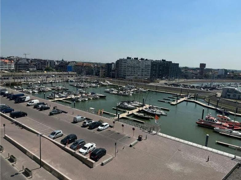 Property building, Nearby landmark, Day, Natural landscape, Bird's eye view, Location