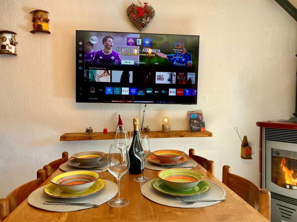 TV and multimedia, Evening entertainment, Food