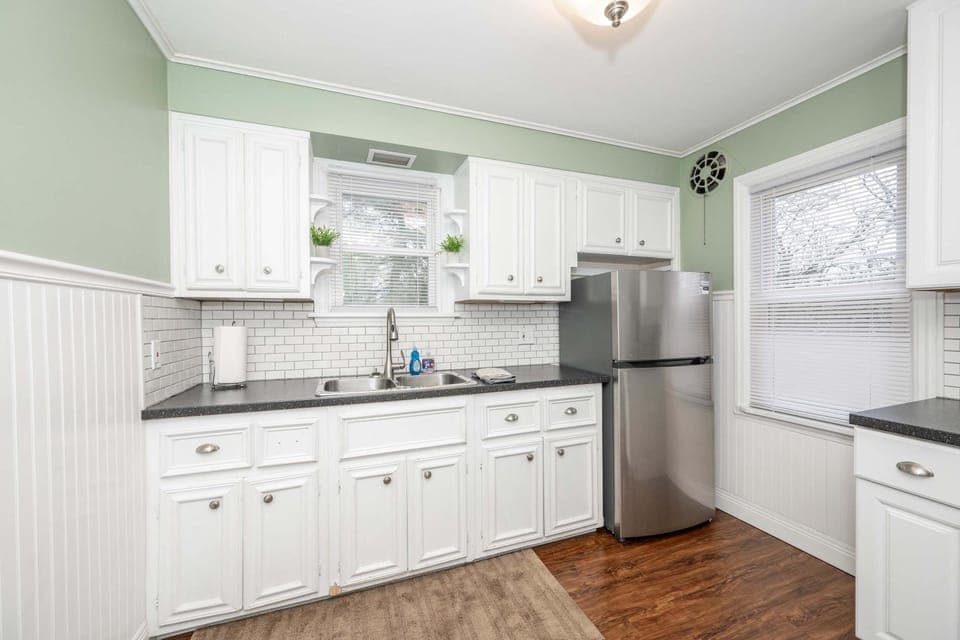 Kenwood Keys 2 - Stay for 6 House in Cincinnati
