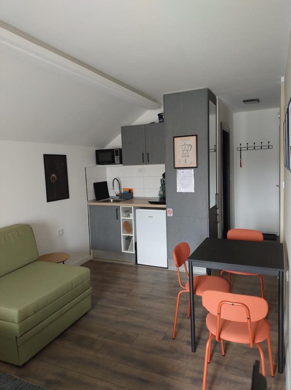 Kitchen or kitchenette