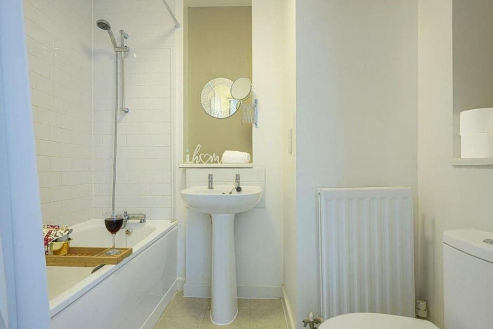 Toilet, Bathroom, Bath