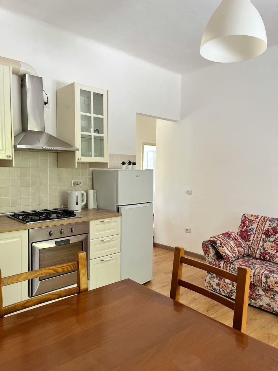 Kitchen or kitchenette, Living room