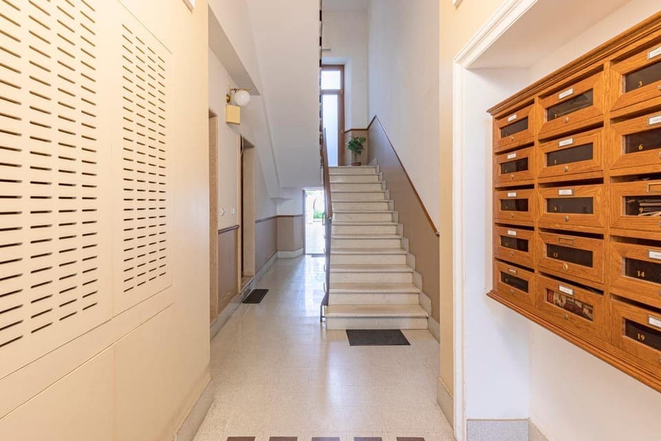 Inner courtyard view