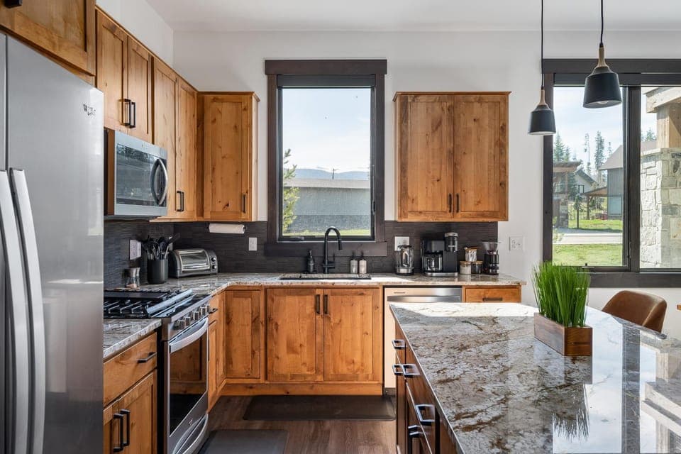 Kitchen or kitchenette