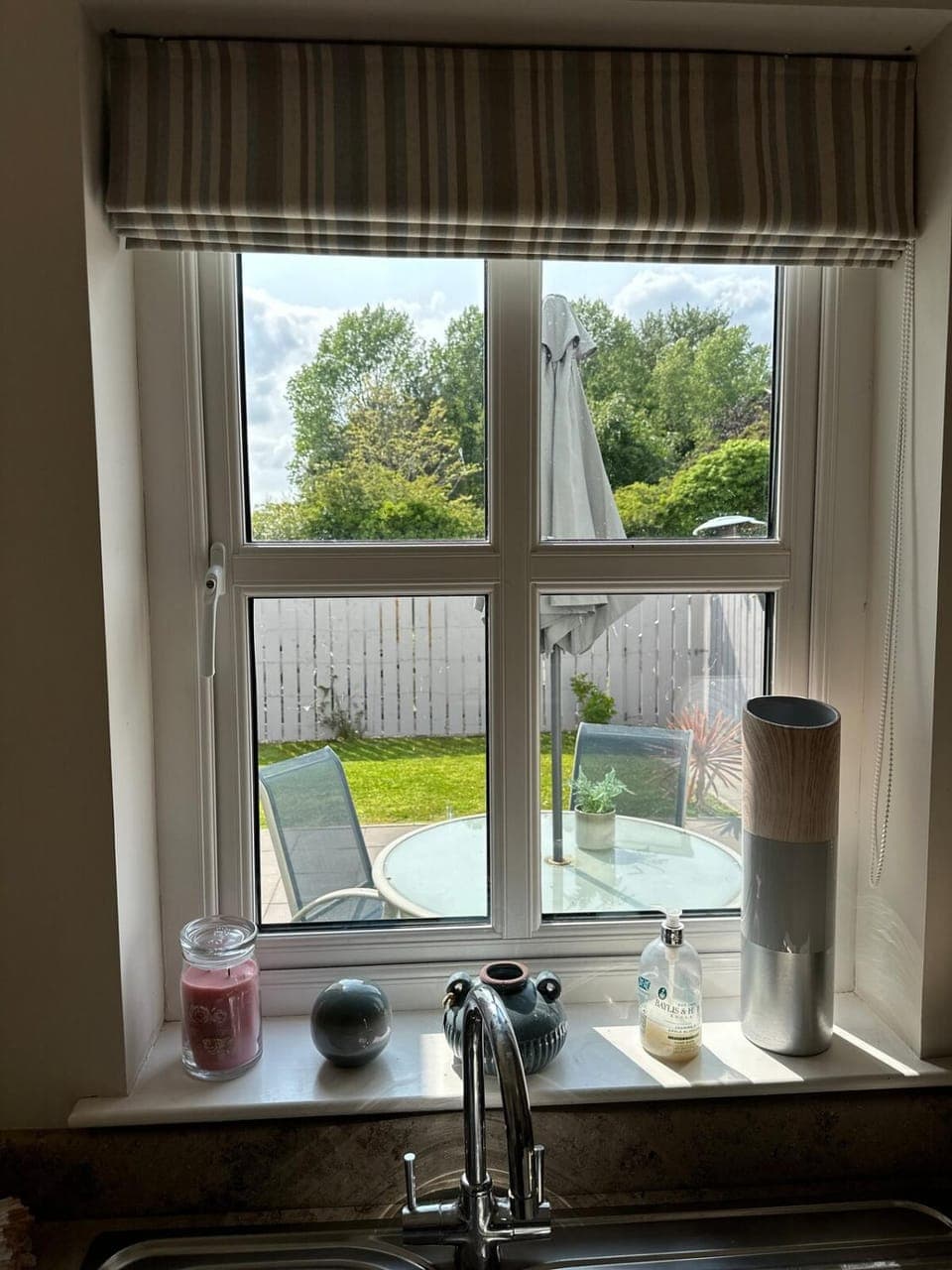 Modern 3-bed house in Coleraine House in Coleraine