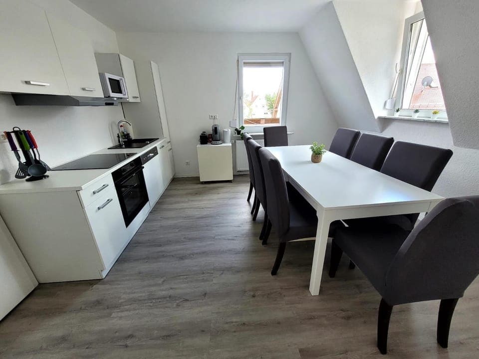 Dining area, kitchen