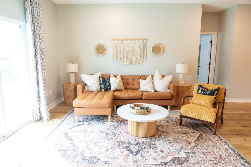 Patio, Living room