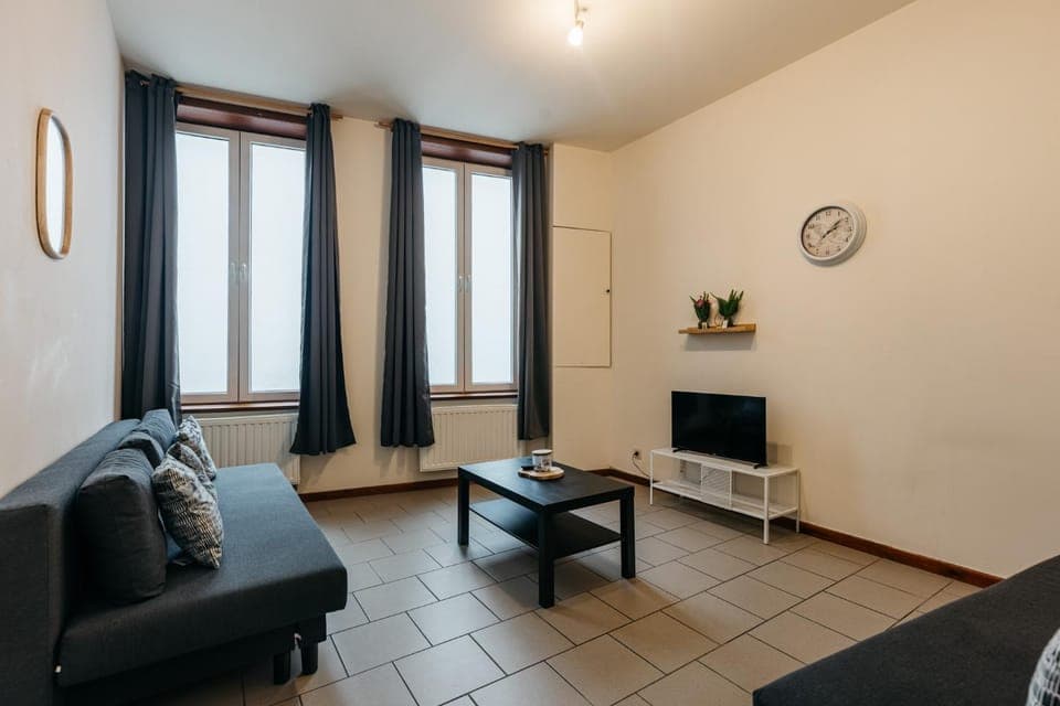 TV and multimedia, Living room, Seating area