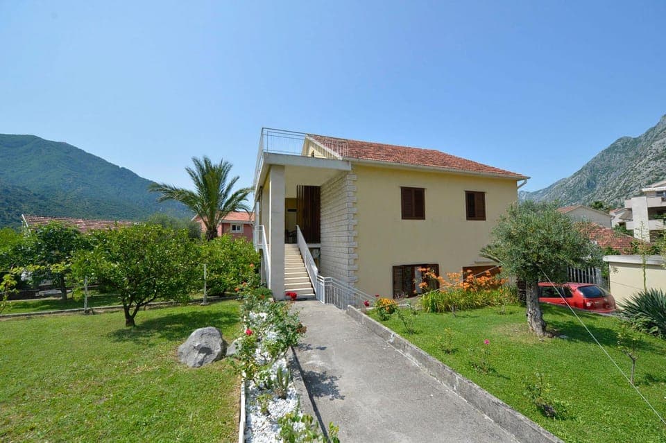 Property building, Garden view