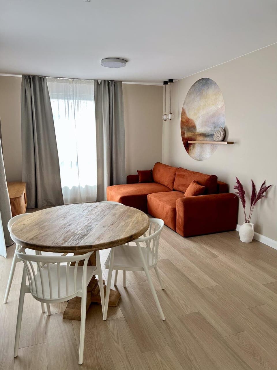 Living room, Seating area, Dining area