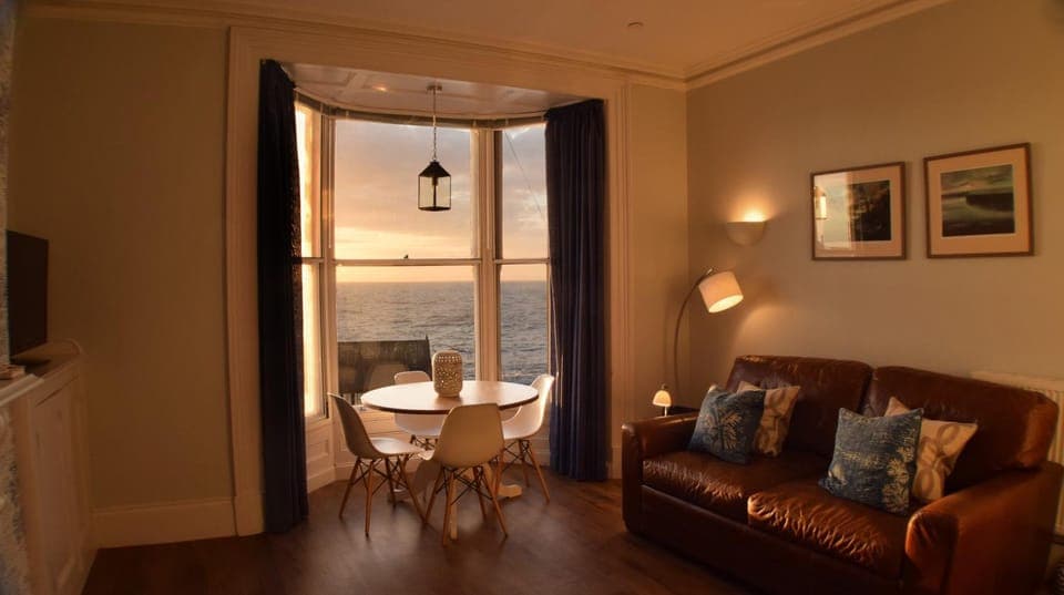 Living room, Dining area, Sea view, Sunset