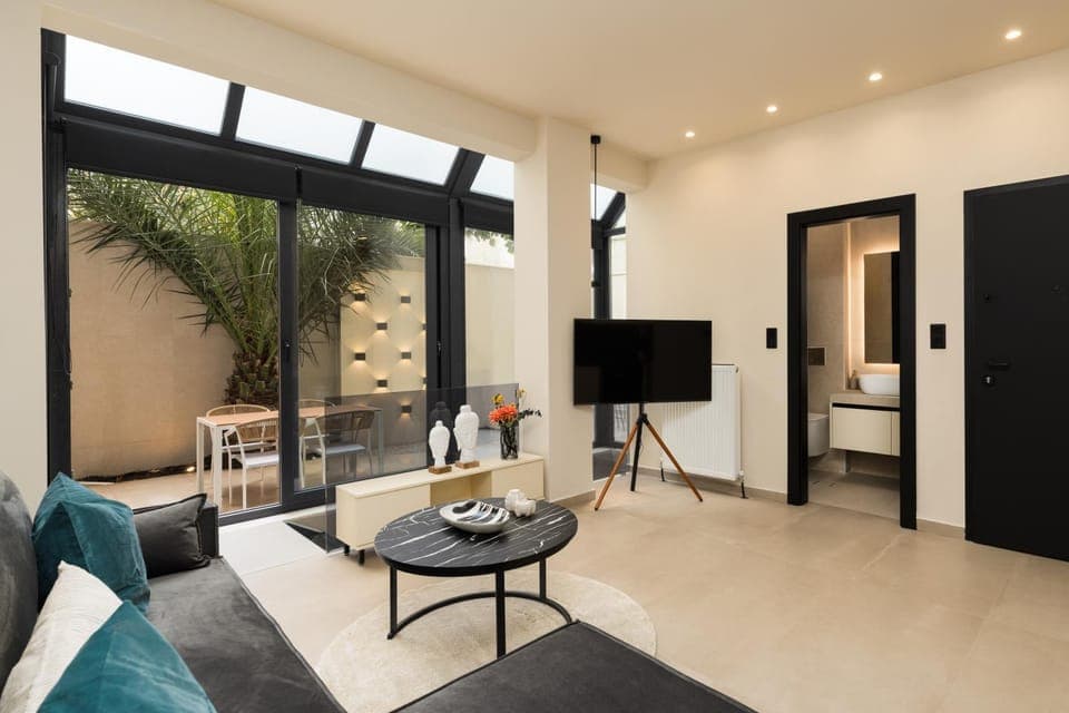 TV and multimedia, Seating area