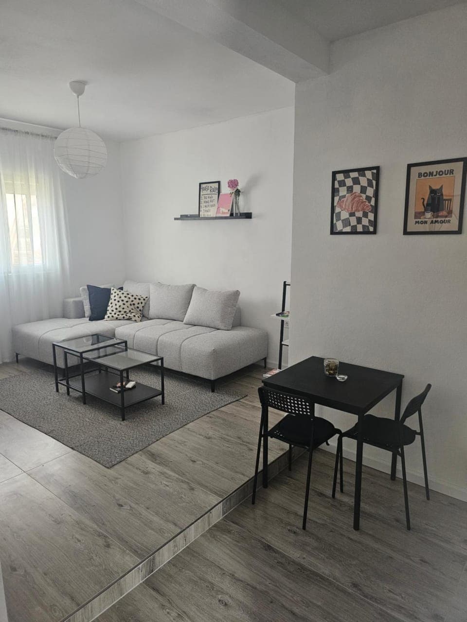 Living room, Photo of the whole room, Seating area, Dining area