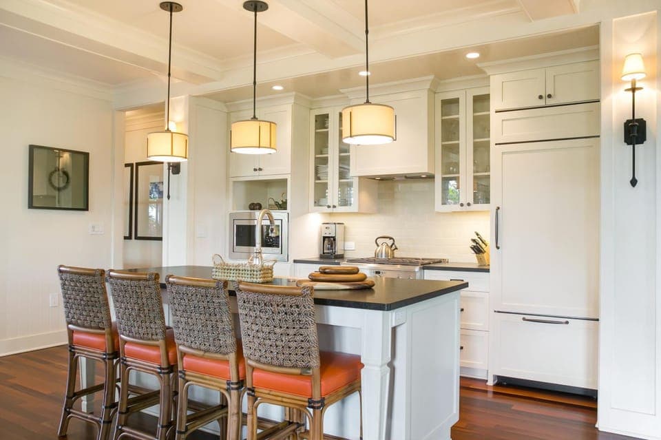 Kitchen or kitchenette, Seating area