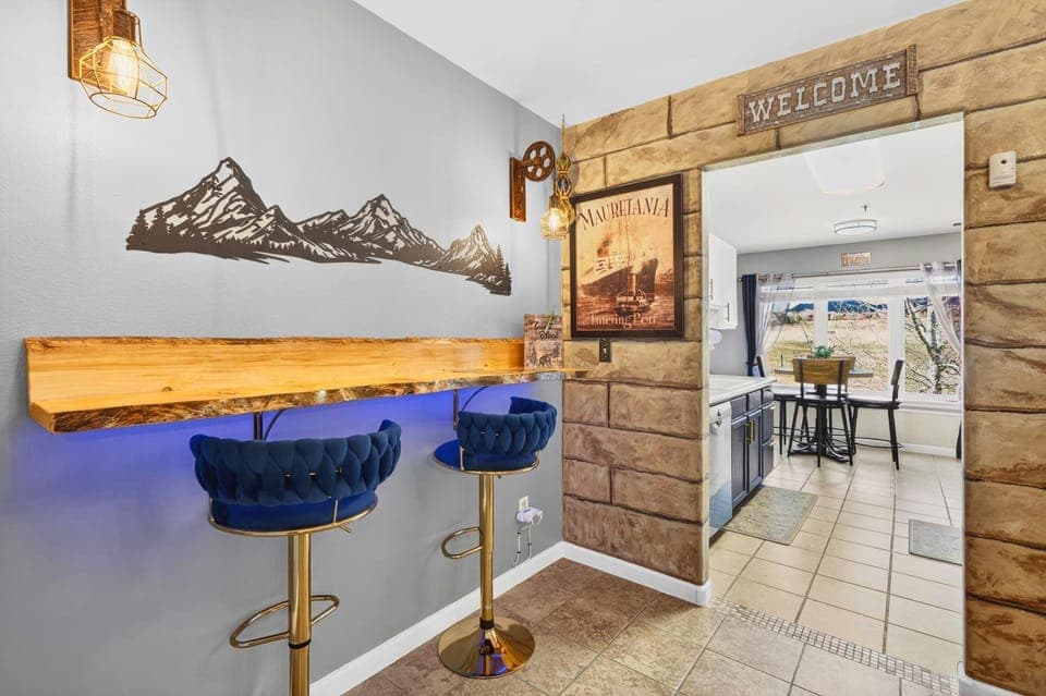 View (from property/room), Lounge or bar, minibar, kitchen