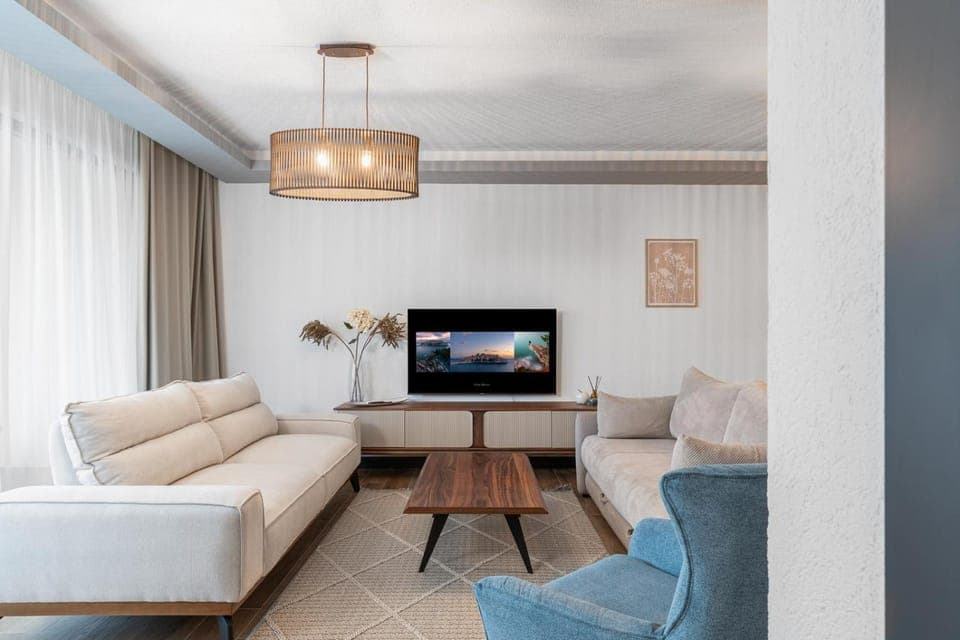 TV and multimedia, Living room, Seating area