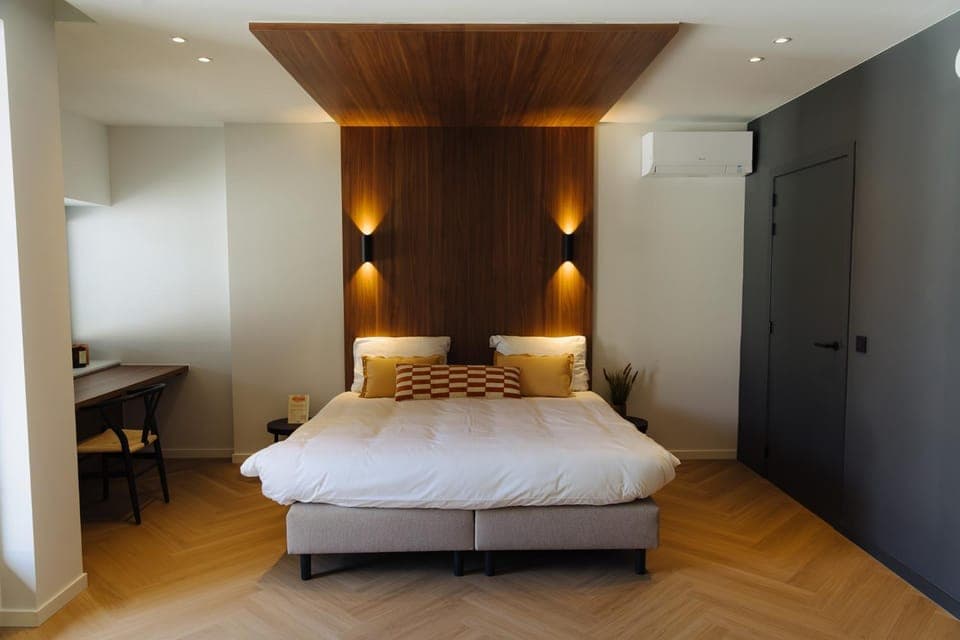 Bed, Photo of the whole room, Bedroom