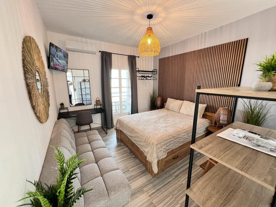 Living room, Bedroom