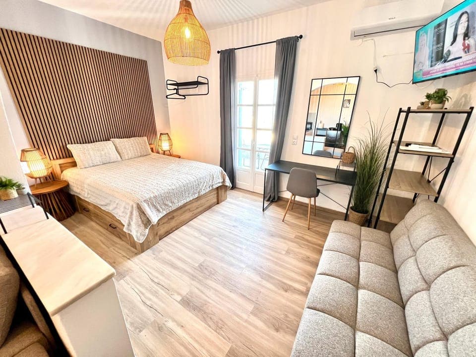 Living room, Bedroom