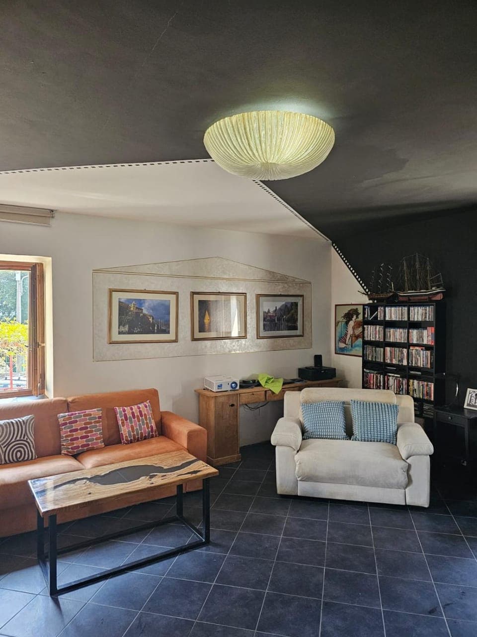 Library, TV and multimedia, Living room, Seating area