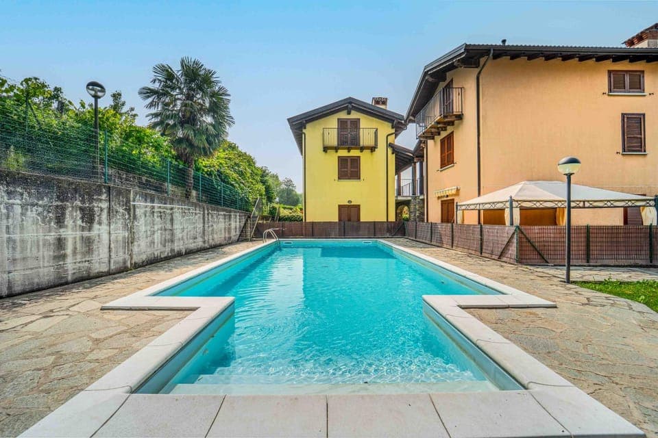 Day, Pool view, Swimming pool, sunbed