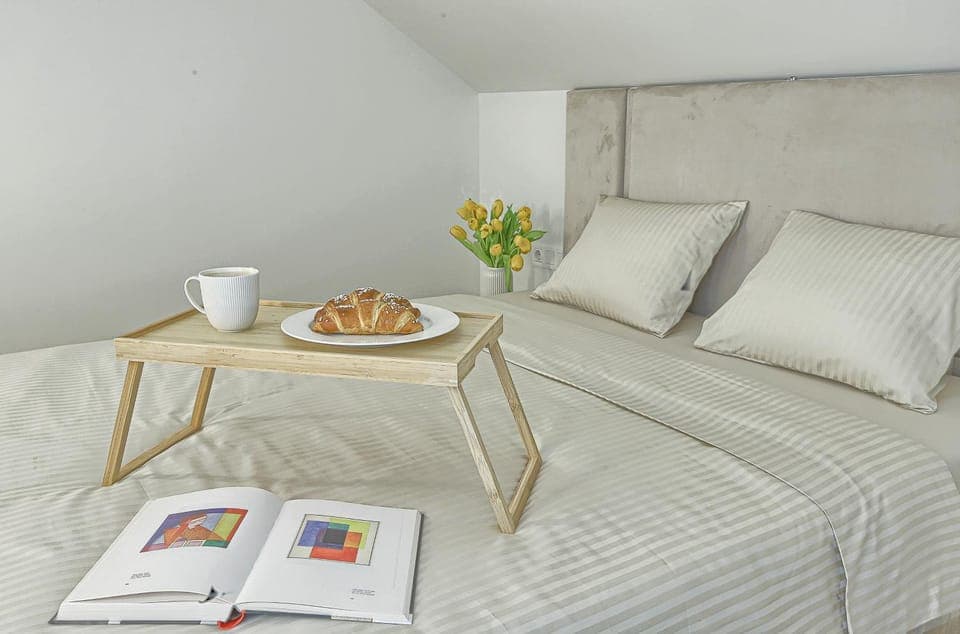 Bed, Photo of the whole room