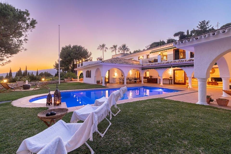 Garden, Swimming pool, sunbed