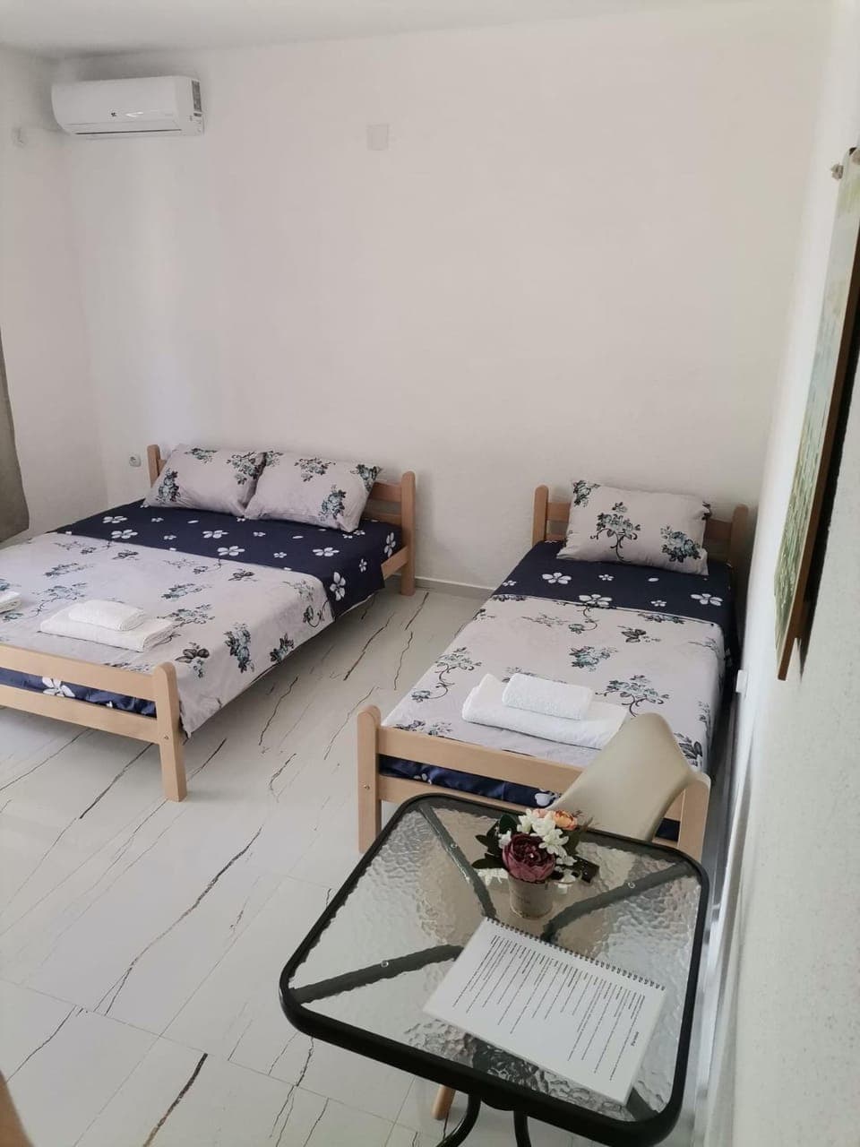 Bed, Bedroom, air conditioner