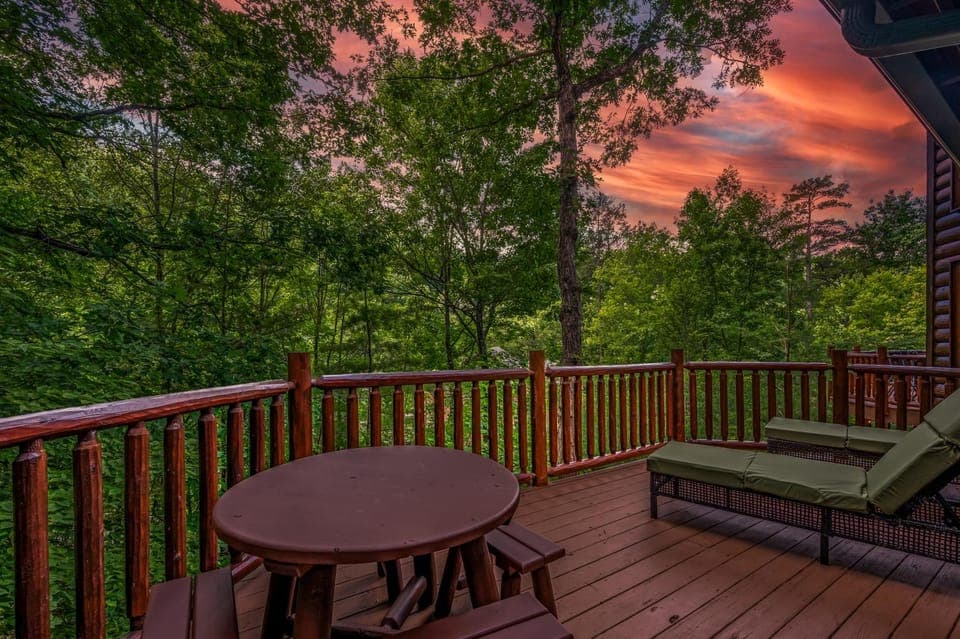 Knotty Pines House in Pigeon Forge