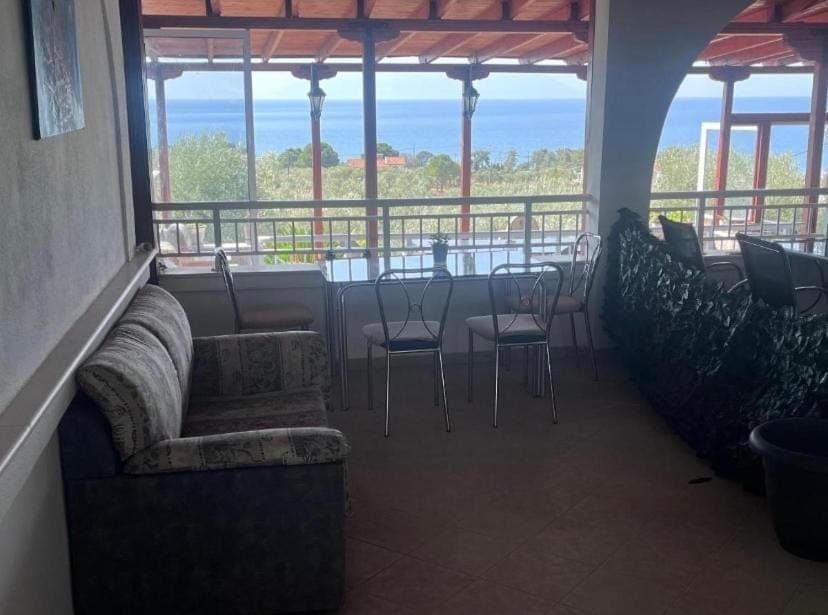 Natural landscape, Balcony/Terrace, Sea view