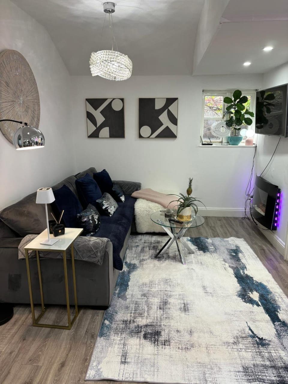 Living room, Seating area