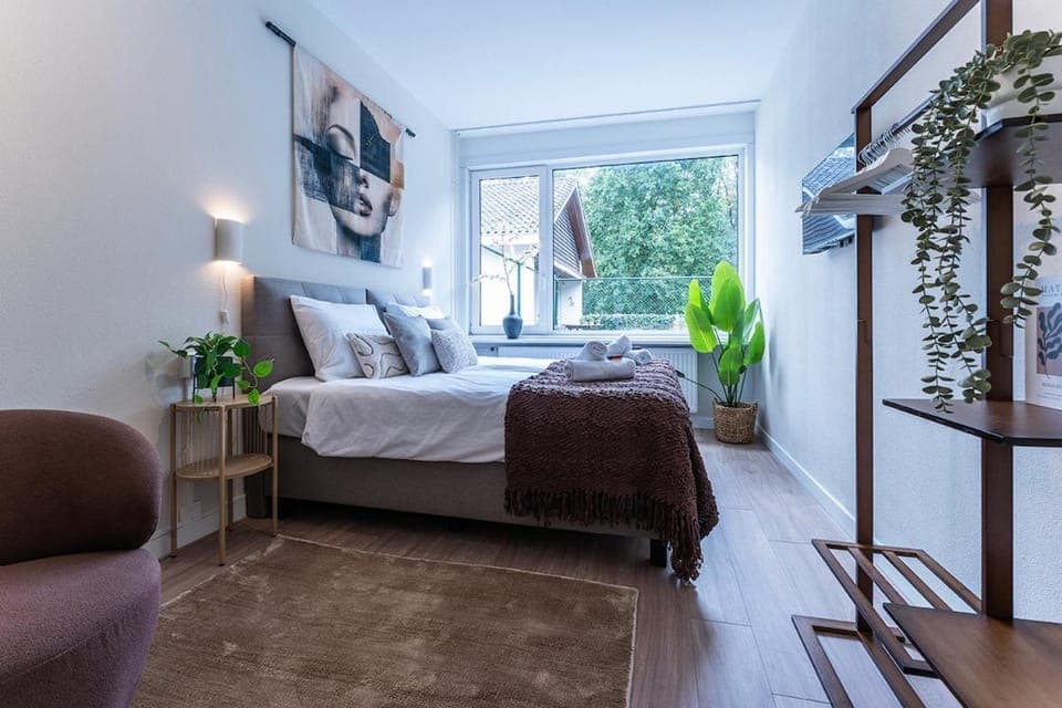 Bed, TV and multimedia