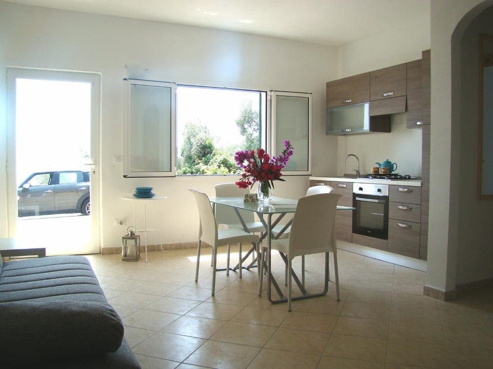 Kitchen or kitchenette, Living room, Dining area