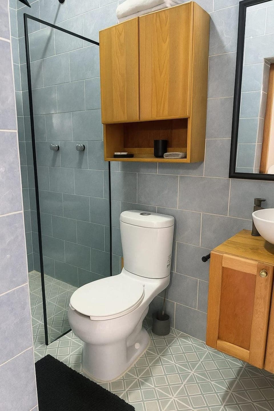 Shower, Toilet, Bathroom