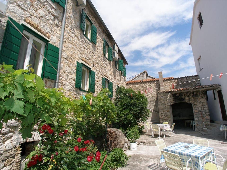 Property building, Patio
