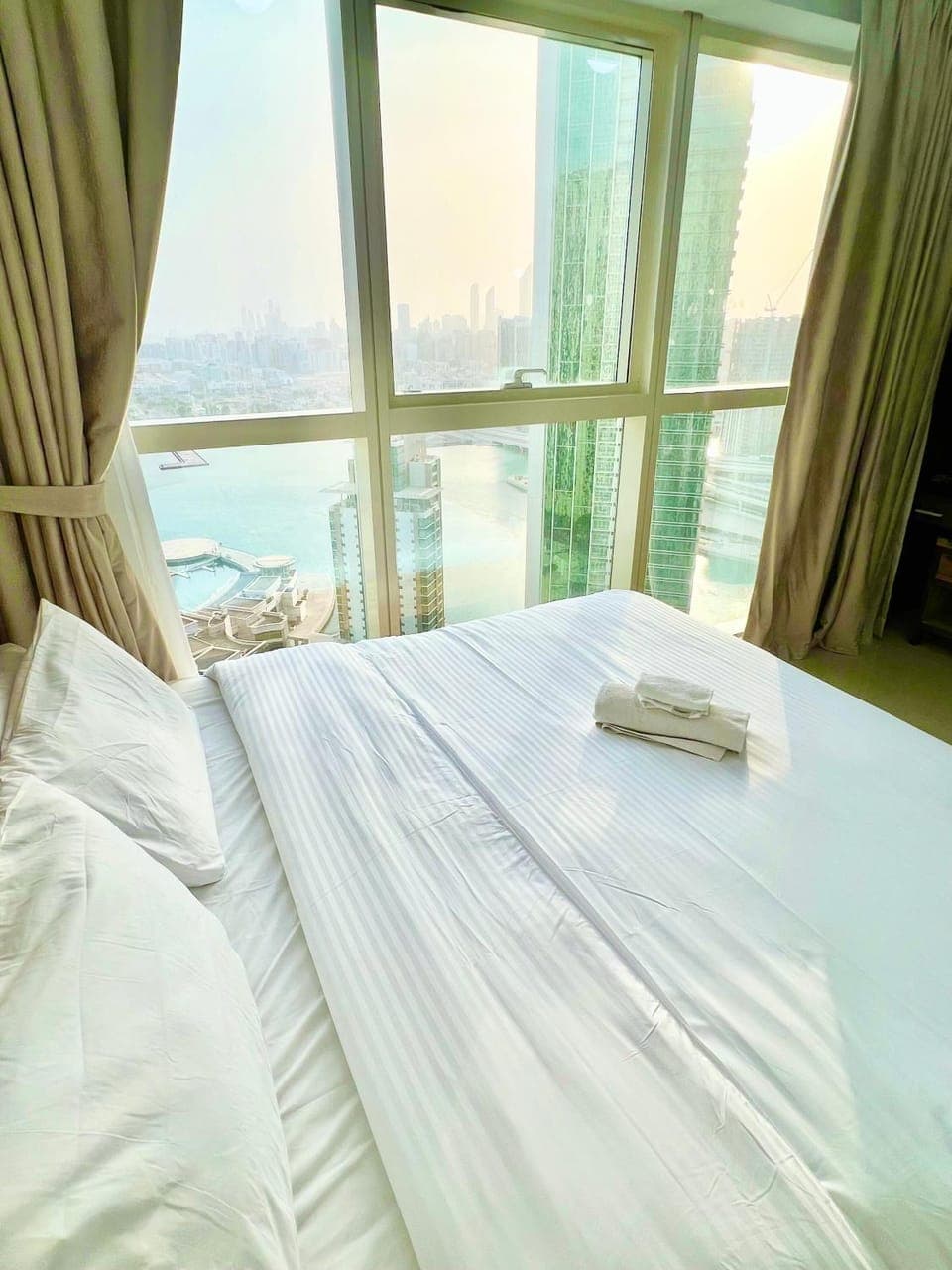 Bedroom, Sea view, towels