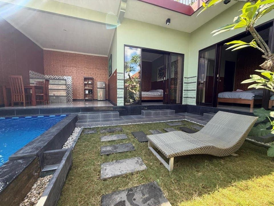 Patio, Day, Garden, Garden view, Pool view, Swimming pool, sunbed