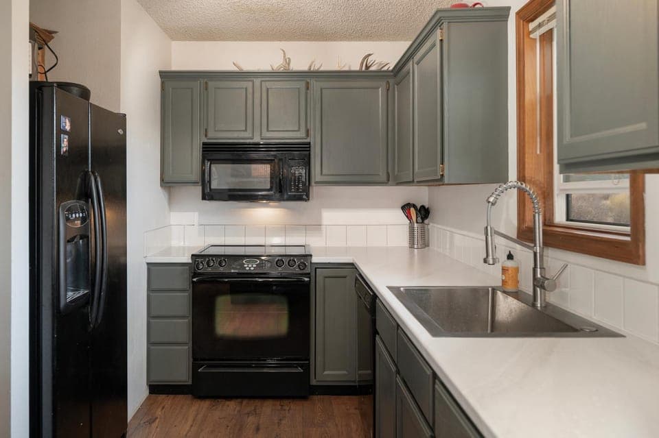 Pet Friendly - Cozy & Modern Cabin - Surrounded by Nature Cabin in Rocky Mountain National Park