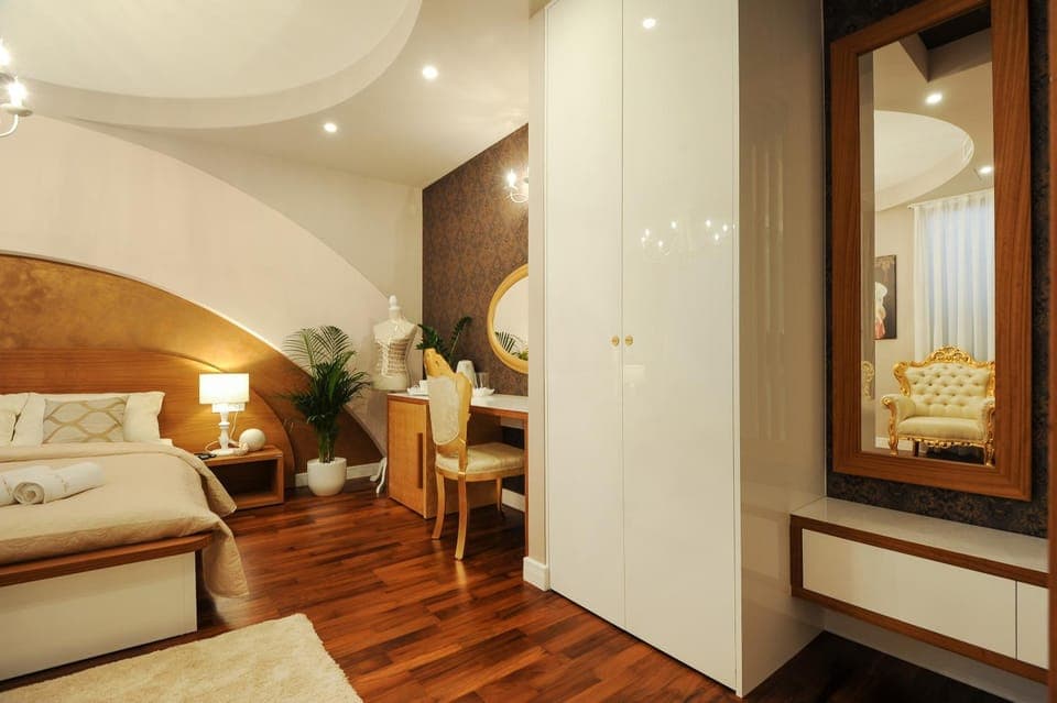 Coffee/tea facilities, Decorative detail, Area and facilities