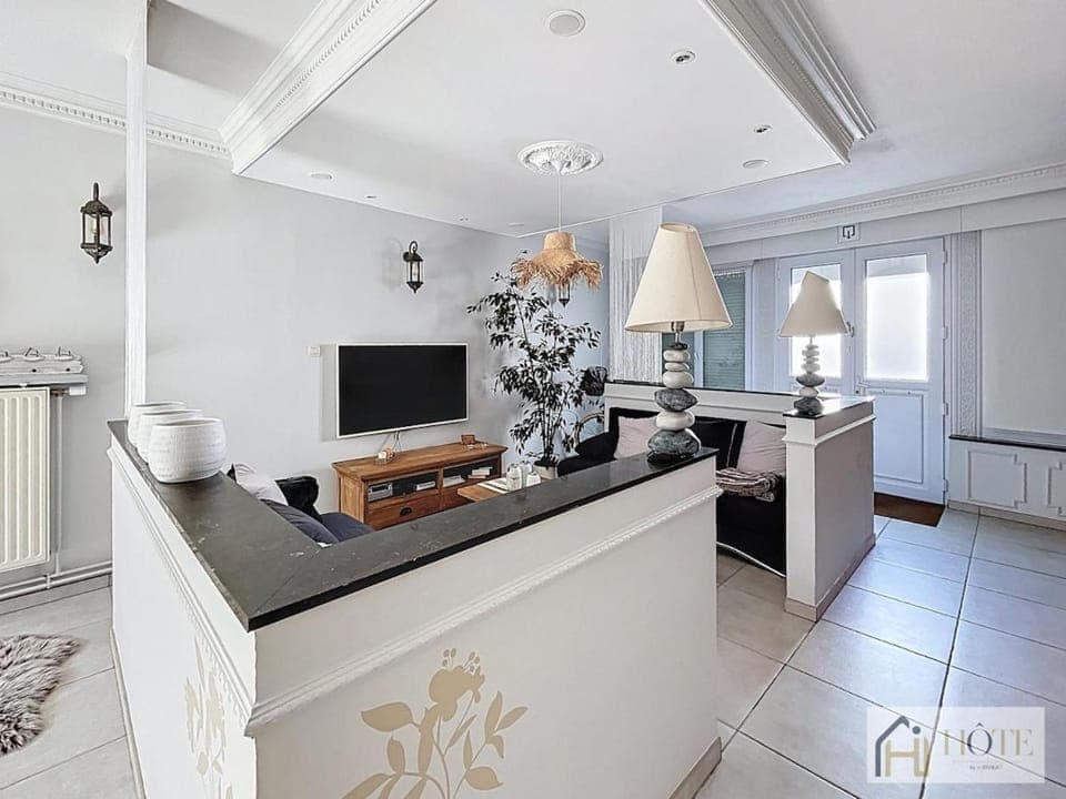 TV and multimedia, hair dryier